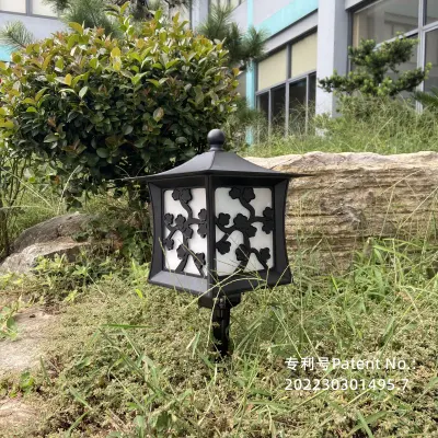 Lampe à pointe LED utilisée dans le jardin